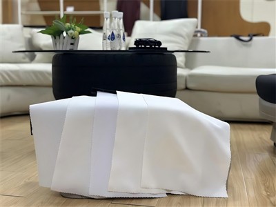 BTF：ロータスリーフ効果を備えたバイオベースの超高密度革ベースファブリックの開発